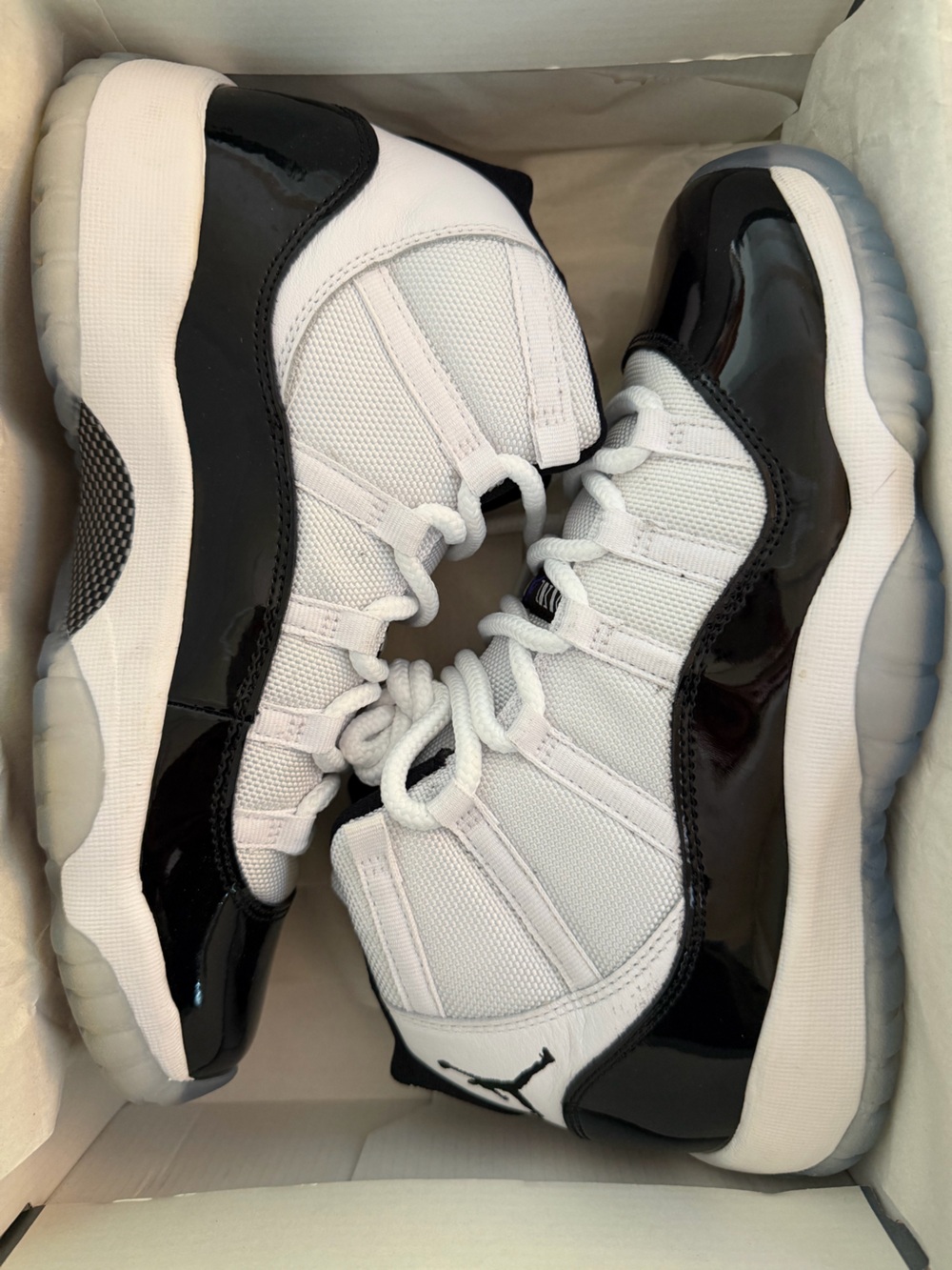 Air Jordan 11 Retro Concord
